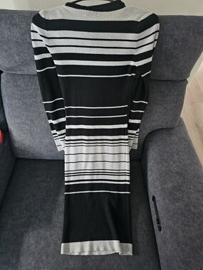 Striped Knit Long Sleeve Midi Dress - Black & White